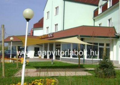 fullgarden napvitorla