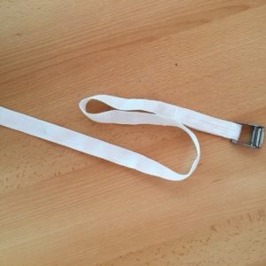 „Minicsatos” gurtnis kötőelem (egy sarokhoz)